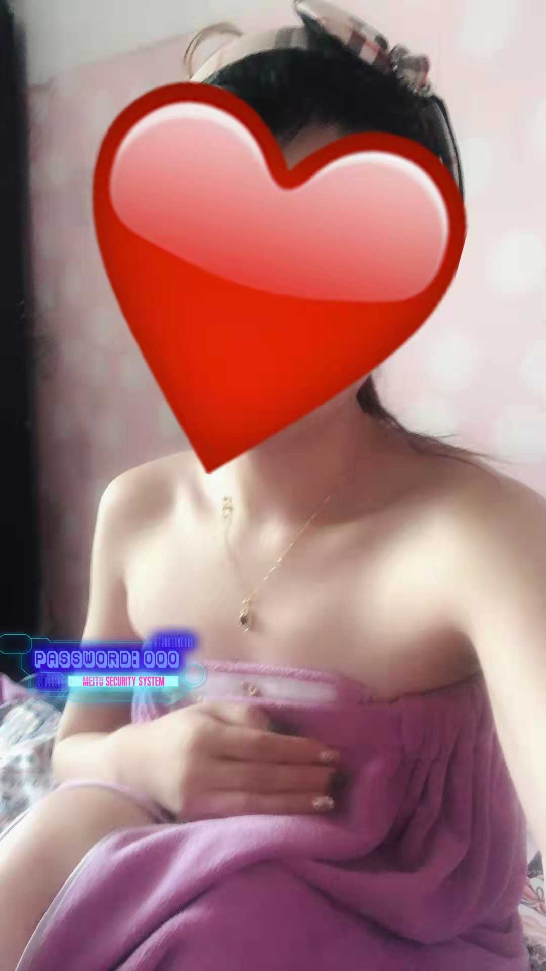 刚刚下海的漂亮新人